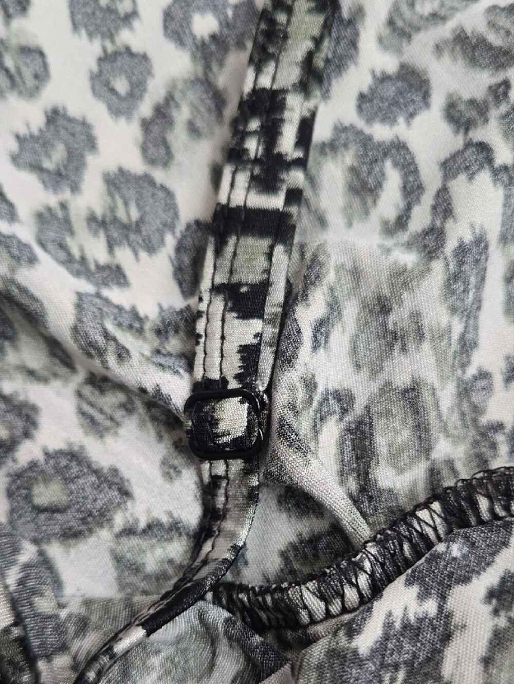 Allen B. By Allen Schwartz Black and White Leopard Ruffle Cami - Picture 6 of 6
